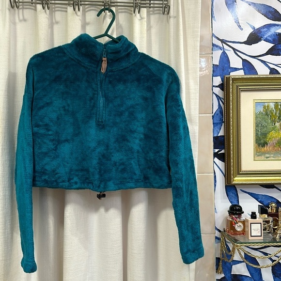 Urban Outfitters Sweaters - Women’s Urban Outfitters Quarter-Zip Fleece Cropped Pullover Sweater Size XS